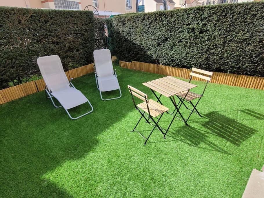 Appartement Avec Jardinet Le Petit-Quevilly Exterior foto